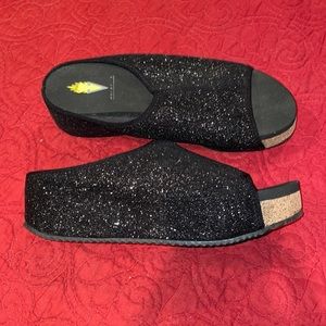 Volatile wedge sandals